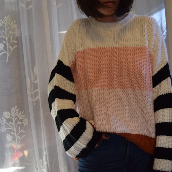 Oversized Colorblock Sweater - Picture 1 of 7